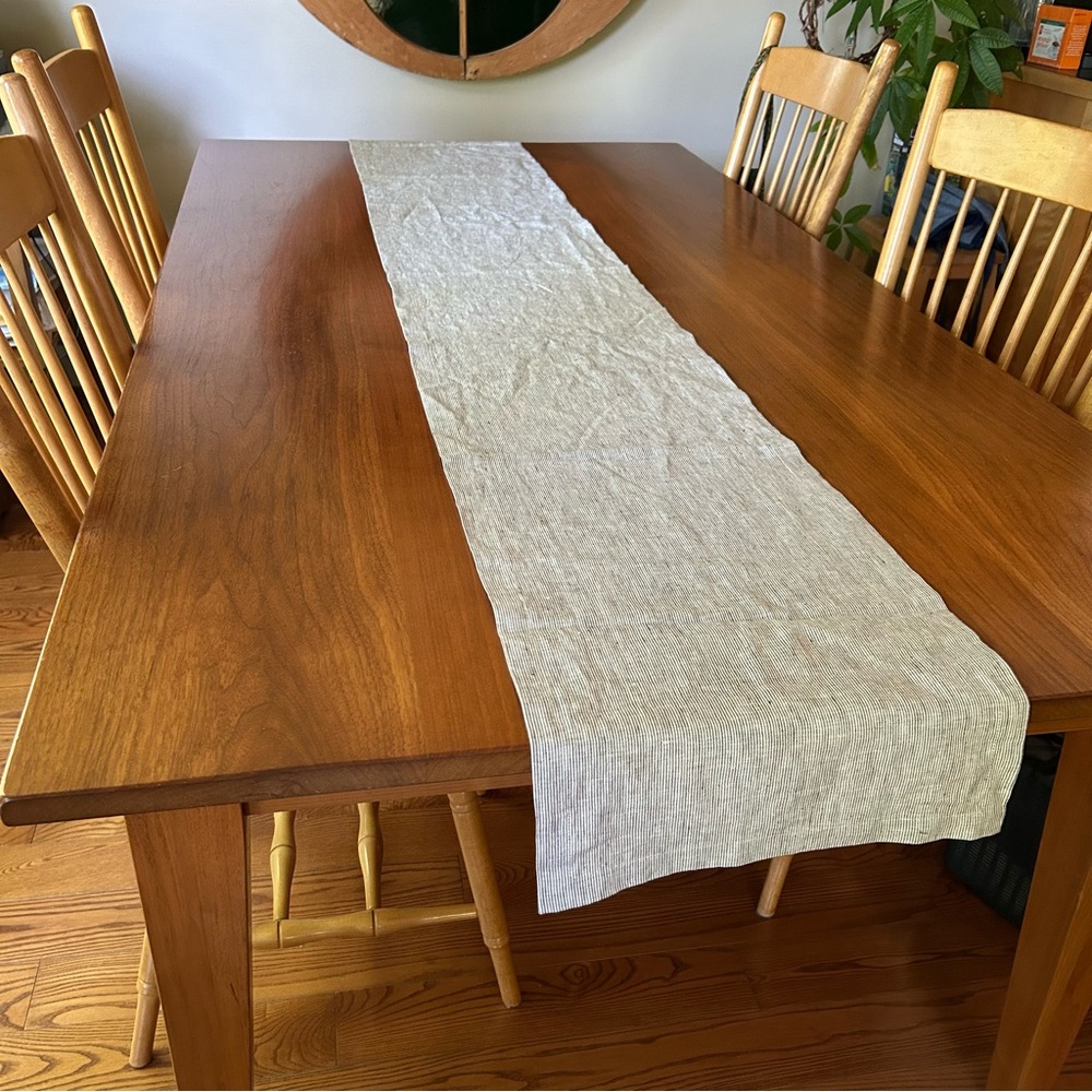 New Condition West Elm White and Black Table Runner